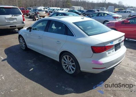 2015 Audi A3 2.0T Premium z USA, uszkodzony, nr VIN WAUEFGFF0F1017843